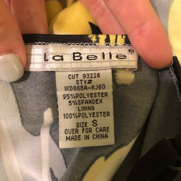 Yellow Floral Dress - Picture 4 of 4